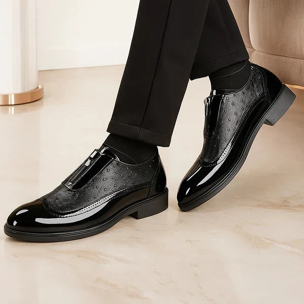 Men's elegant textured oxford dress shoes for weddings & special events, blending comfort with bold fashion.