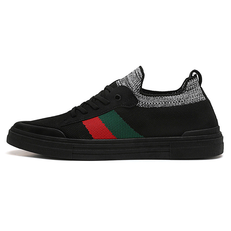 Men's athletic everyday sneakers, providing lightweight feel & all-day comfort.