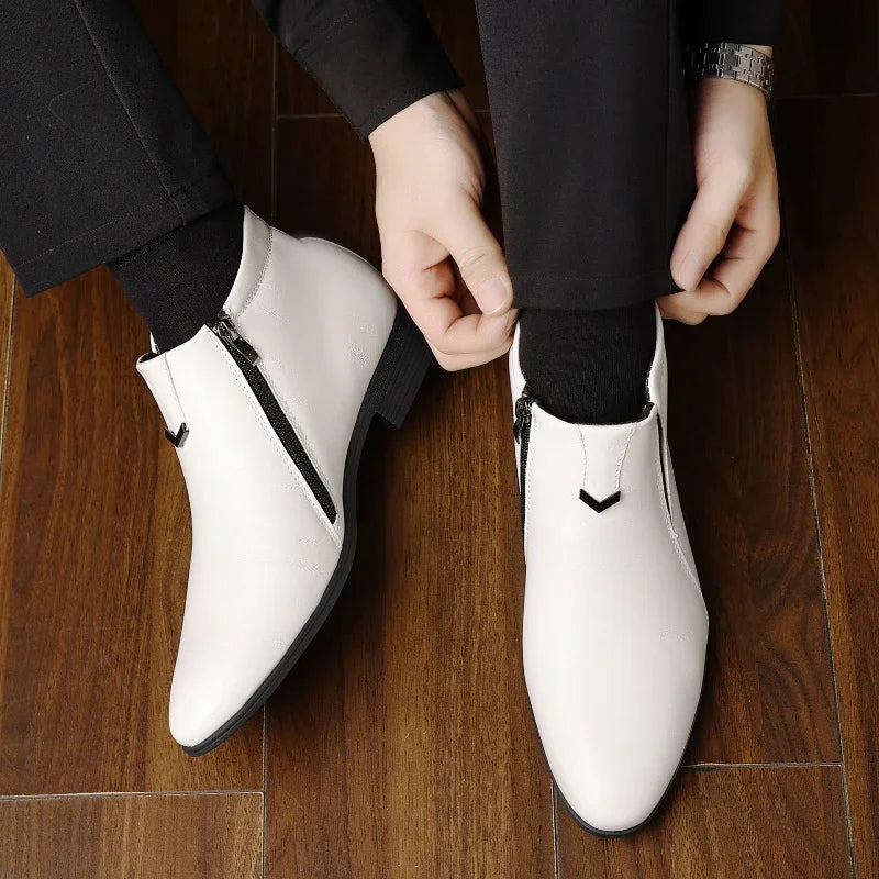 Easy-wear men's Sorrento ankle boots featuring a durable side zipper, offering both style and everyday comfort.