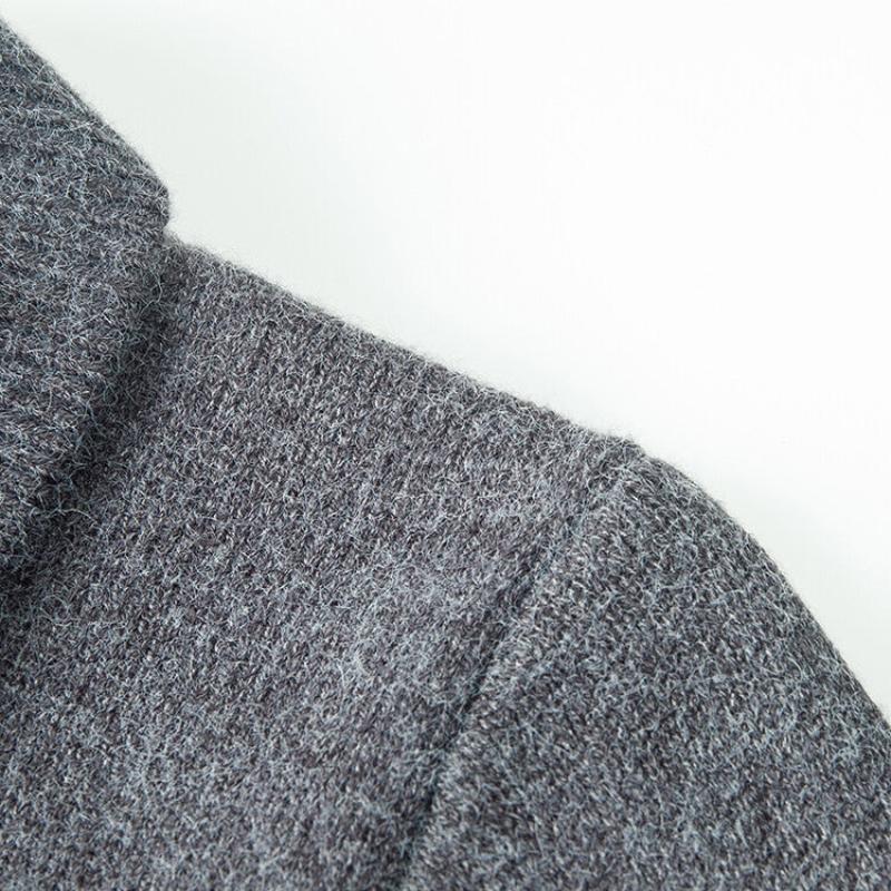Detail of Men's Valero cardigan knit texture. High-quality men's sweater for comfort & style.