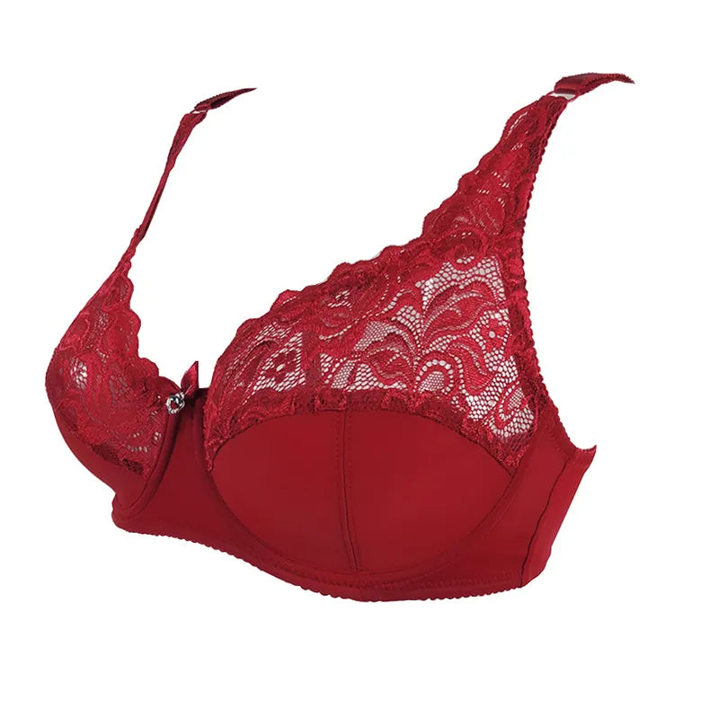 Full-coverage plus-size lace bra for women, combining push-up lift with all-day comfortable support.