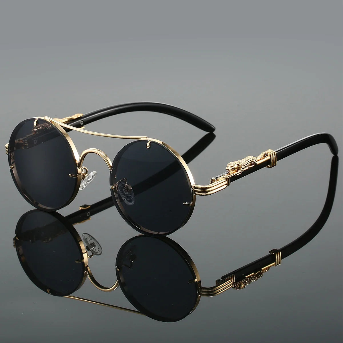 Unisex round frame UV protection sunglasses, perfect for stylish shades and summer outdoor activities.