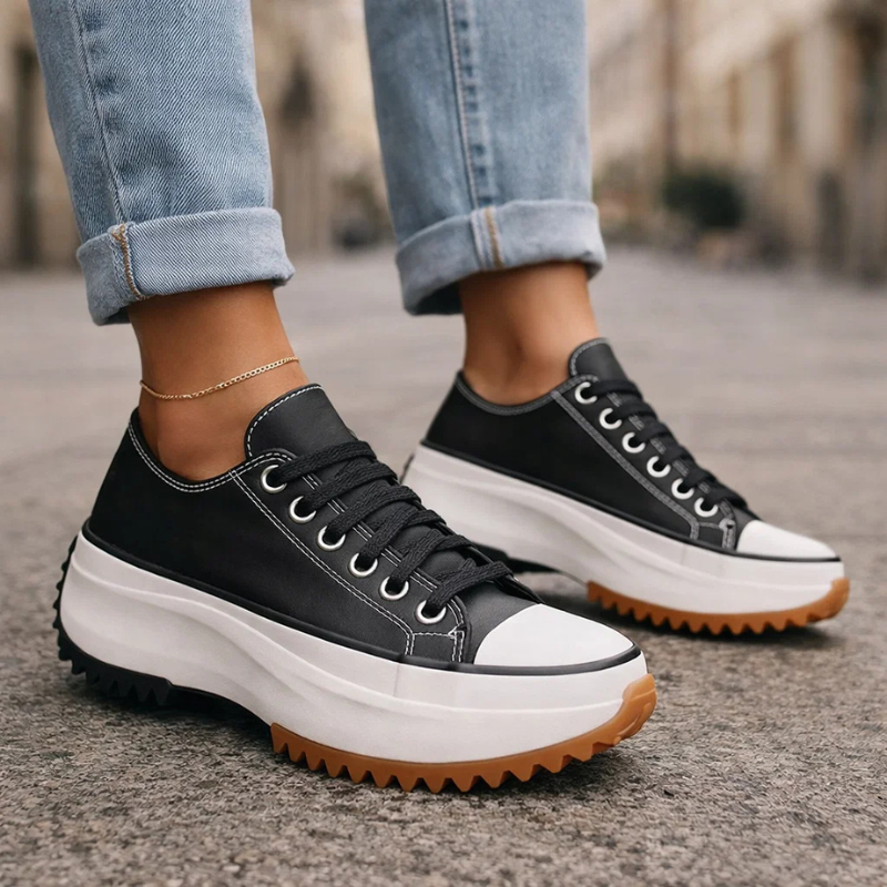 Versatile women's casual platform sneakers, retro-inspired for comfortable all-day wear & stylish street fashion.