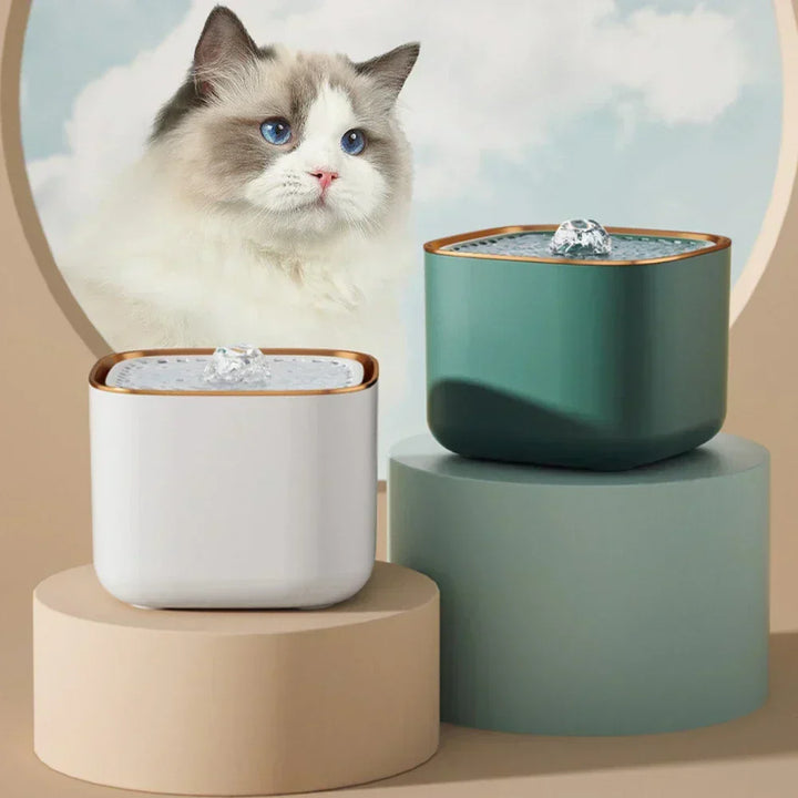 Silent 3L pet water fountain, provides clean filtered water for optimal cat & dog hydration. USB.