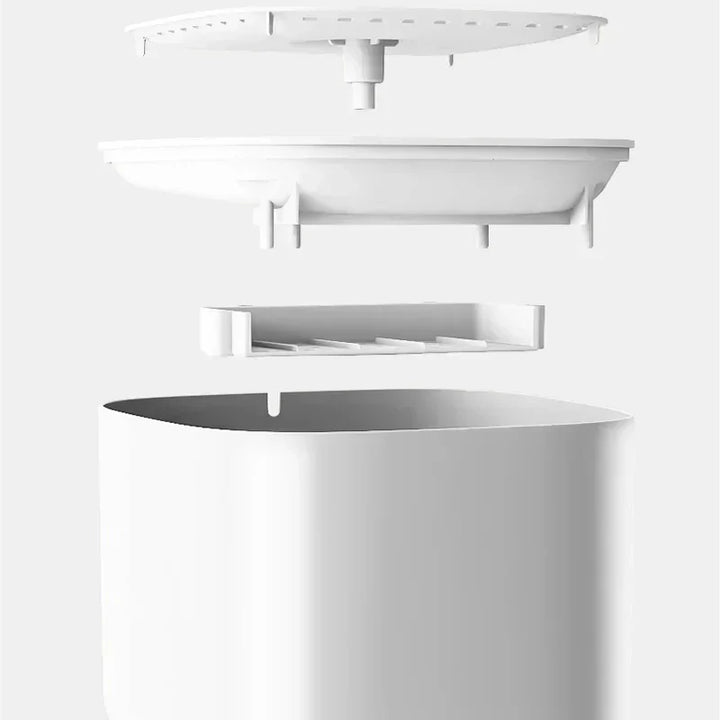 Modern 3L silent pet fountain for cats & dogs, offering continuous filtered water. USB-powered.