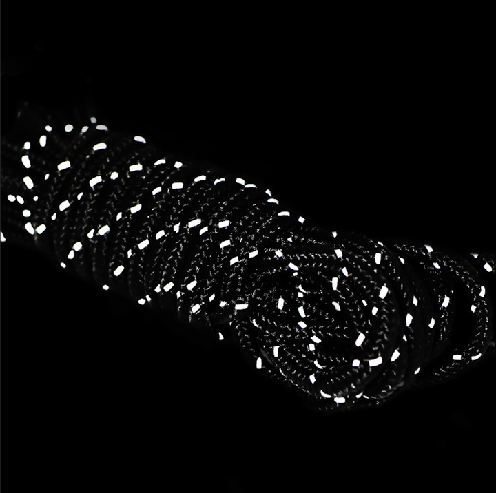 Tent accessories: 4 reflective guy lines, essential for safe camp setup