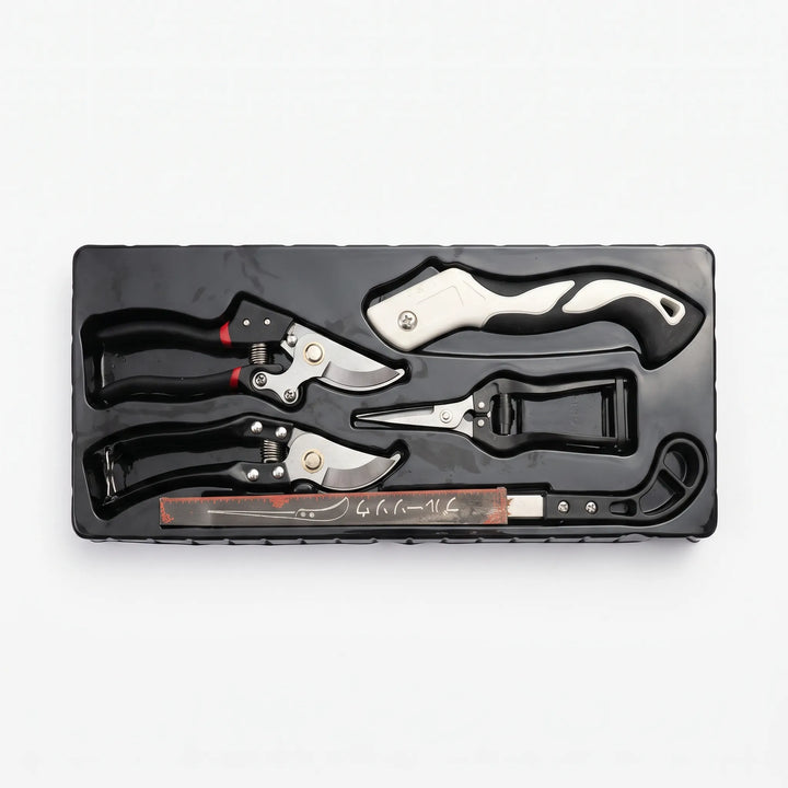 Ergonomic handles on a 5-piece gardening tool set, perfect for comfortable garden care.