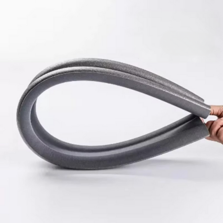 Home improvement adjustable door seal for superior draft & noise reduction.
