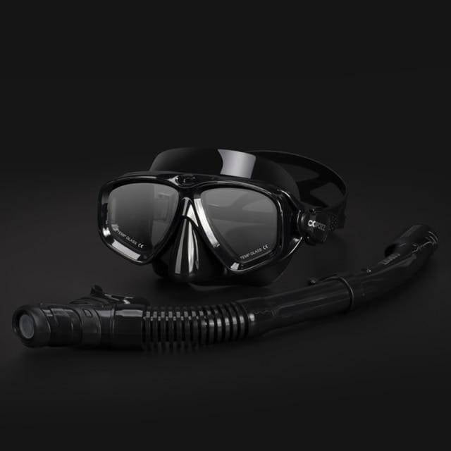 Tempered glass diving goggles with anti-fog technology and dry snorkel for adults