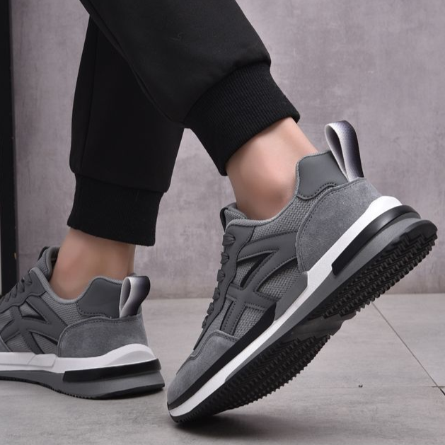 Classic men's walking shoes: Apollo di Roma comfort footwear for active everyday wear.
