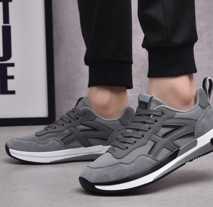 Men's everyday athletic sneakers by Apollo di Roma, classic style & breathable comfort.