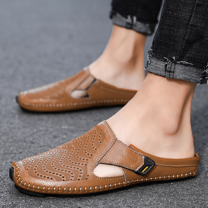 Casual white men's breathable summer sandals, offering supreme comfort for daily outdoor activities.