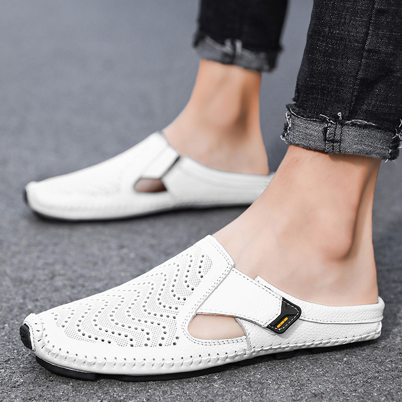Navy men's casual sandals with adjustable straps, perfect for summer comfort and style.