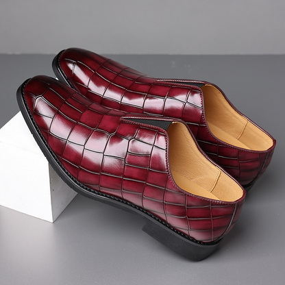 Black office dress shoes for men, comfortable, polished & professional for business.