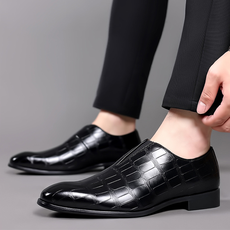 Formal black croc-embossed men's shoes, sleek design and comfortable fit.