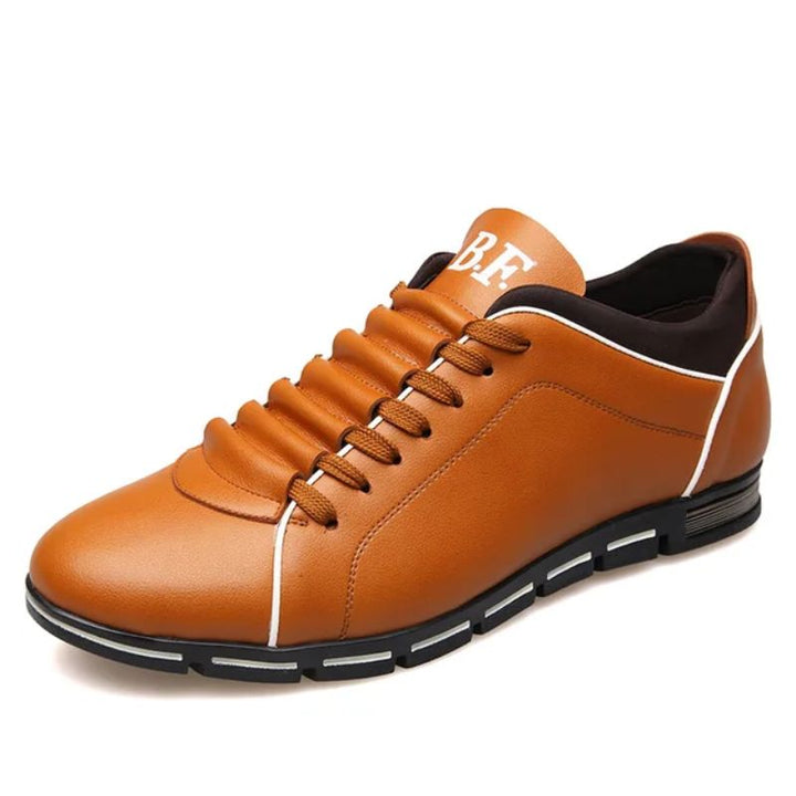 Stylish black Men's Dax sneakers, comfortable everyday footwear for men's fashion. Modern street style lace-up shoes.