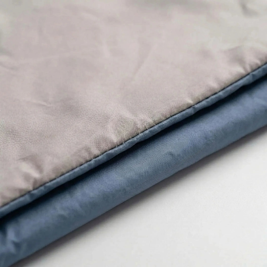 Cozy brown unisex envelope sleeping bag, perfect for comfortable outdoor camping & spring/summer nights. Lightweight design.