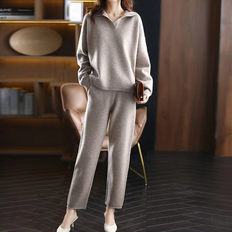 Chic women's comfort lounge set, a cozy two-piece outfit perfect for relaxed versatile fashion.