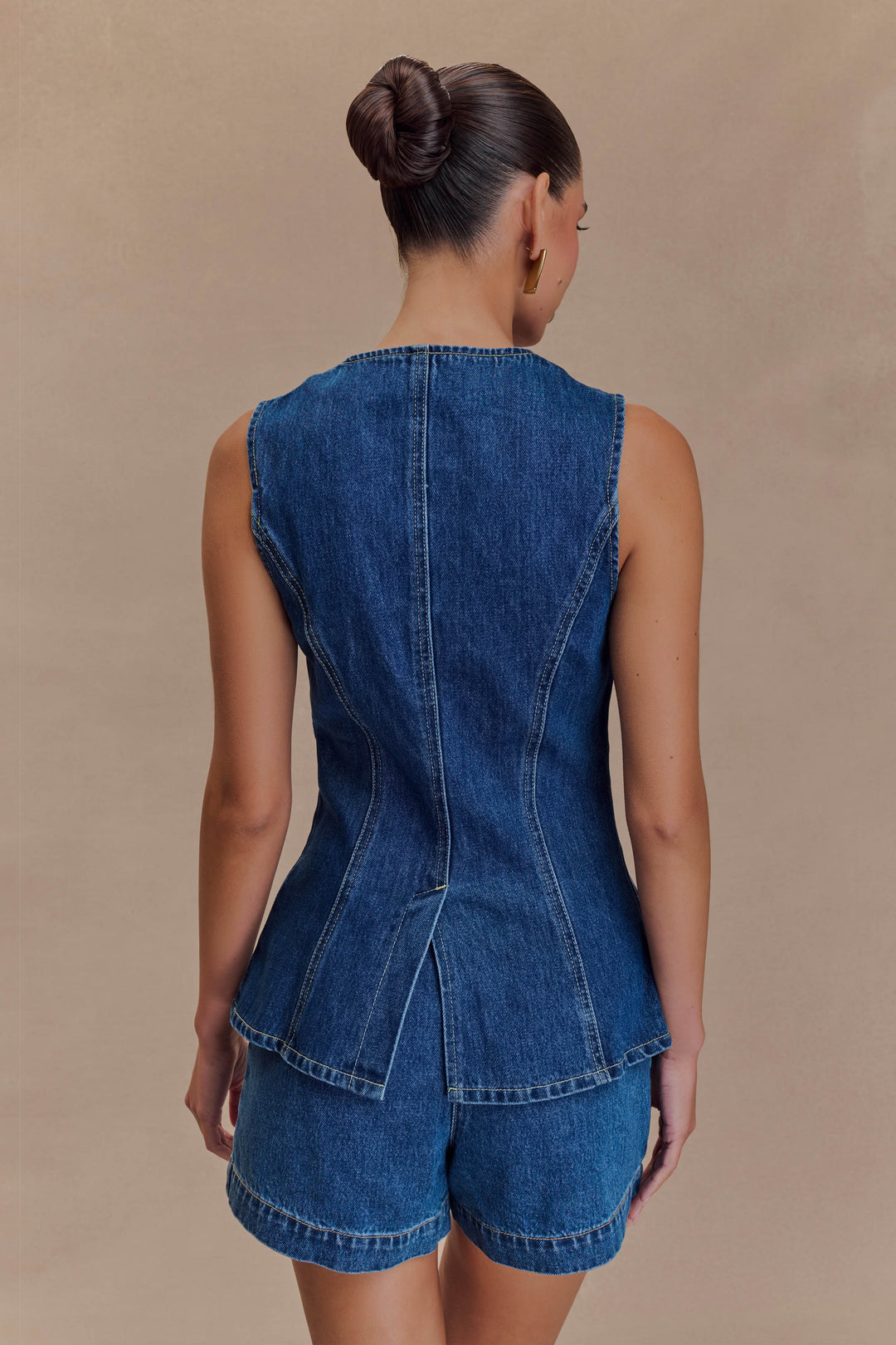 Trendy women's denim two-piece set in blue. Comfortable and stylish casual outfit, a perfect matching denim set.