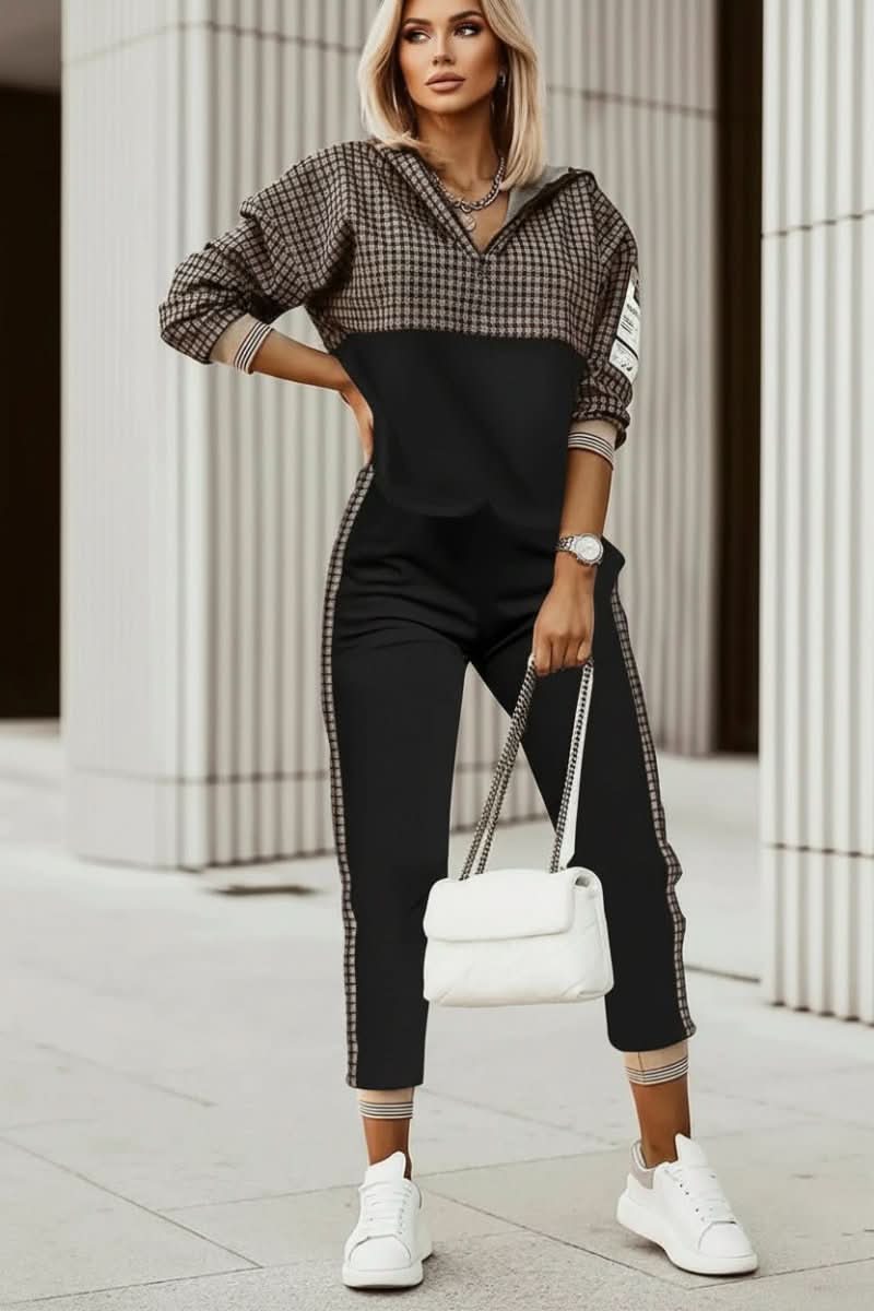 Versatile women's travel wear: comfortable & stylish casual tracksuit set. Perfect matching everyday outfit.