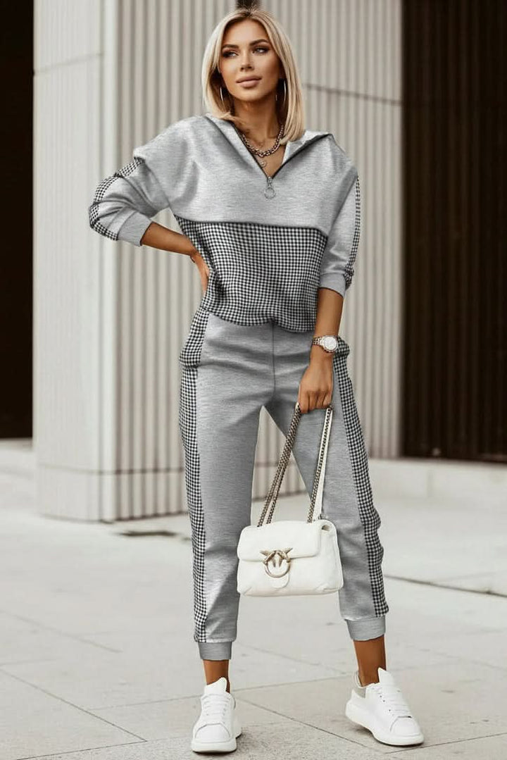 Modern women's matching set: comfortable casual tracksuit for everyday style & athleisure. Two-piece design.