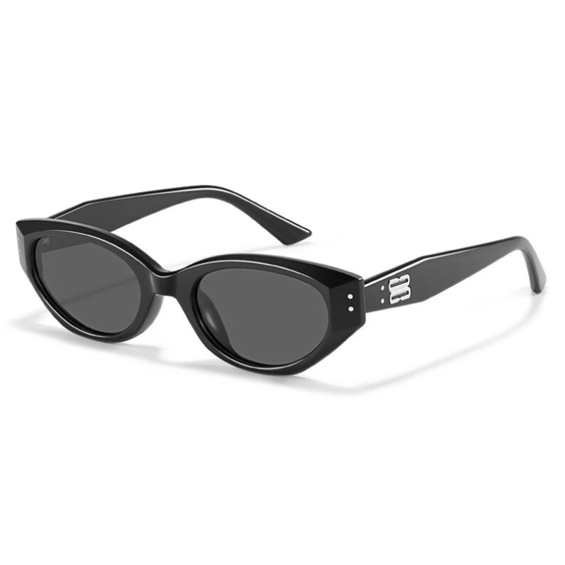 Sophisticated women's cat-eye sunglasses for fashion-forward looks, with glare reduction & UV shield.