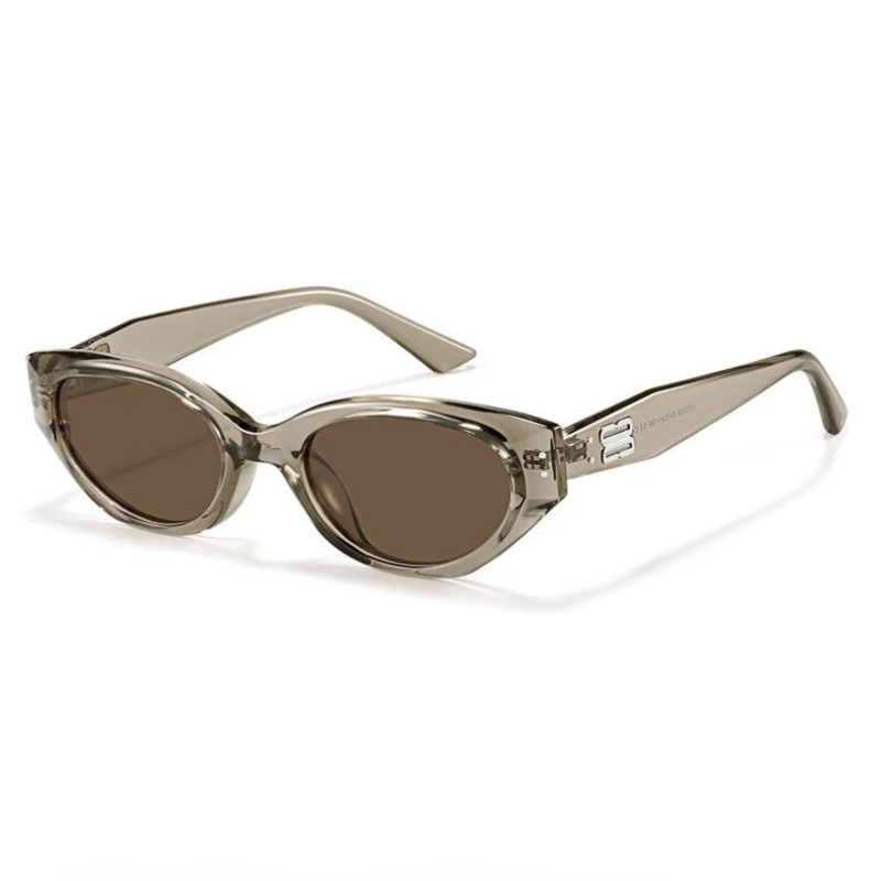 Glamorous women's cat-eye sunglasses, perfect eyewear for glare reduction and complete UV protection.