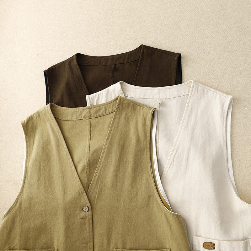 Elegant women's cotton-linen vest, sleeveless design with front buttons & practical pockets. A versatile fashion piece.