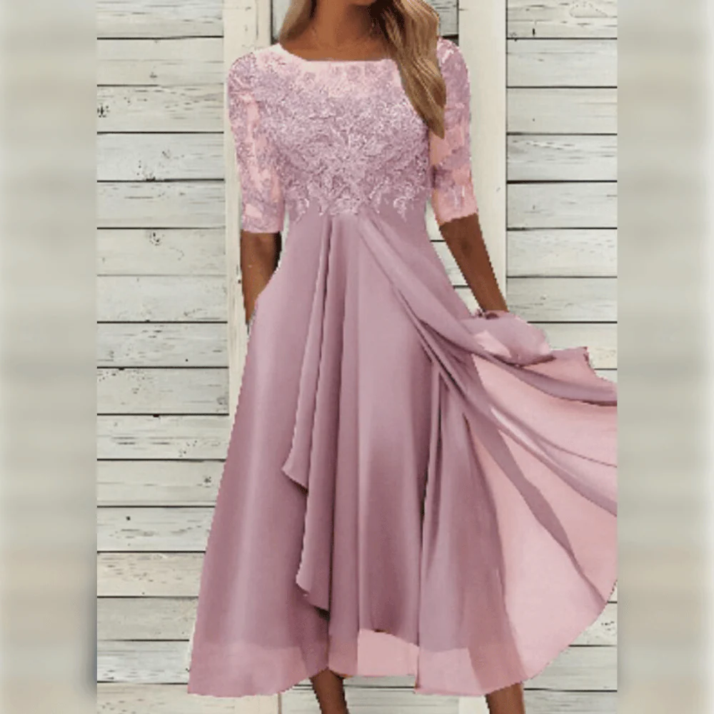 This comfortable women's dress combines chic design with versatile elegance for everyday fashion.