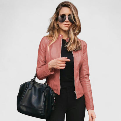 Modern women's layering jacket, ideal for versatile everyday wear. Polished chic style for any occasion.