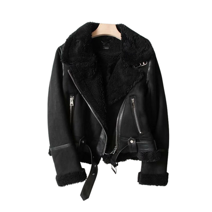 Versatile women's jacket in a chic design, ideal for daily wear. A must-have stylish piece.