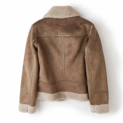 Elegant women's jacket, a chic everyday essential. Versatile outerwear for a stylish fashion statement.