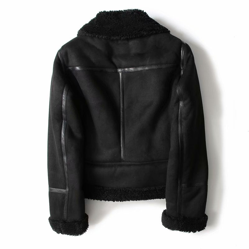 Fashionable women's everyday jacket, offering a chic and versatile look. Stylish outerwear for all seasons.