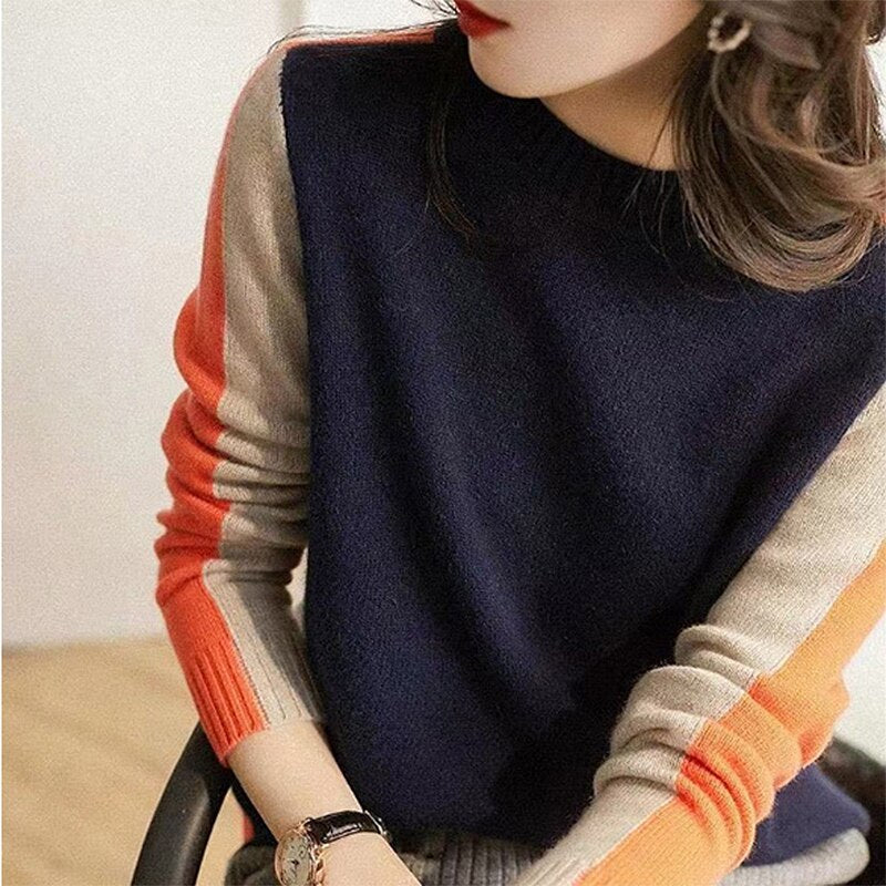 Elegant women's knitted sweater, slim fit long sleeve pullover. A versatile piece for fall and winter.