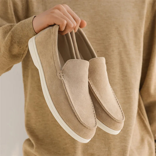 Chic women's loafers for all-day comfort, featuring cushioned insoles & arch support. Perfect casual or dress shoes.