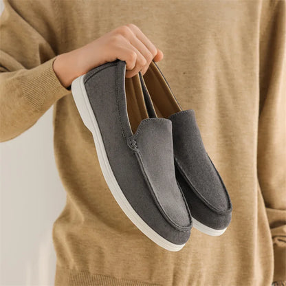 Versatile women's slip-on loafers, ideal for walking & everyday wear. Comfortable flats with stylish design.