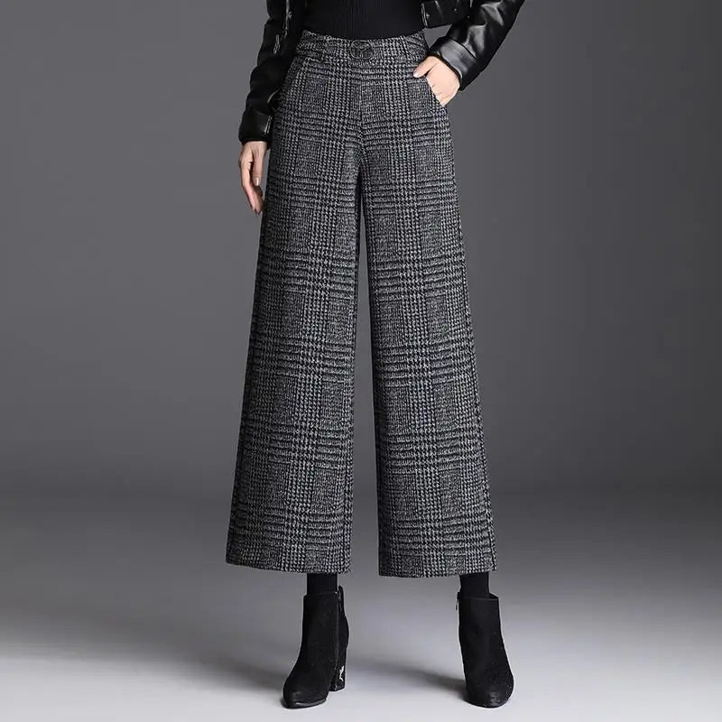 Women's high-waisted plaid wide-leg dress pants, a versatile addition to your workwear & chic style.