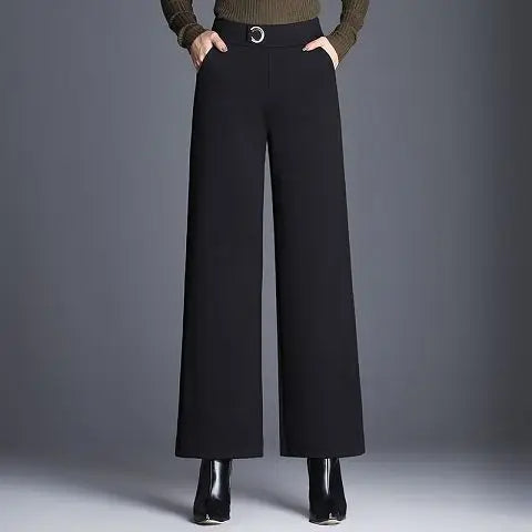Comfortable women's plaid wide-leg pants. High-waisted design for a chic, versatile business casual look.