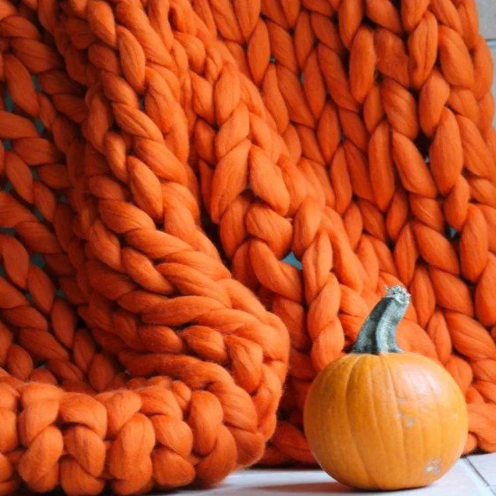 Luxuriously soft chunky wool yarn. Ideal craft supply for knitting oversized blankets & cushions.