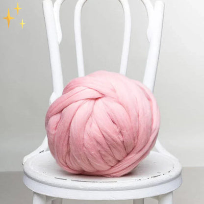 Bulk chunky wool yarn for knitting & crochet. Soft, oversized yarn for handmade blankets & cushions.