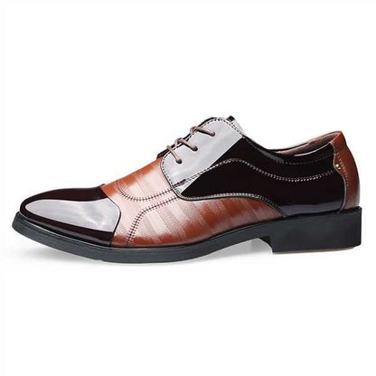 Wedding-ready men's Oxford dress shoes, offering elegance & a polished finish.
