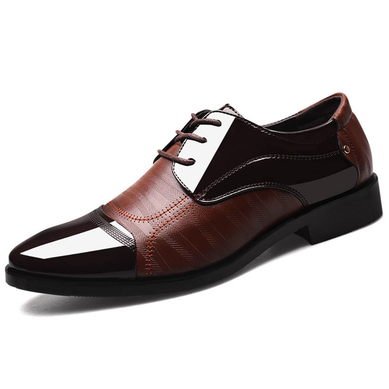 Sophisticated men's lace-up Oxford shoes, combining comfort with classic business style.