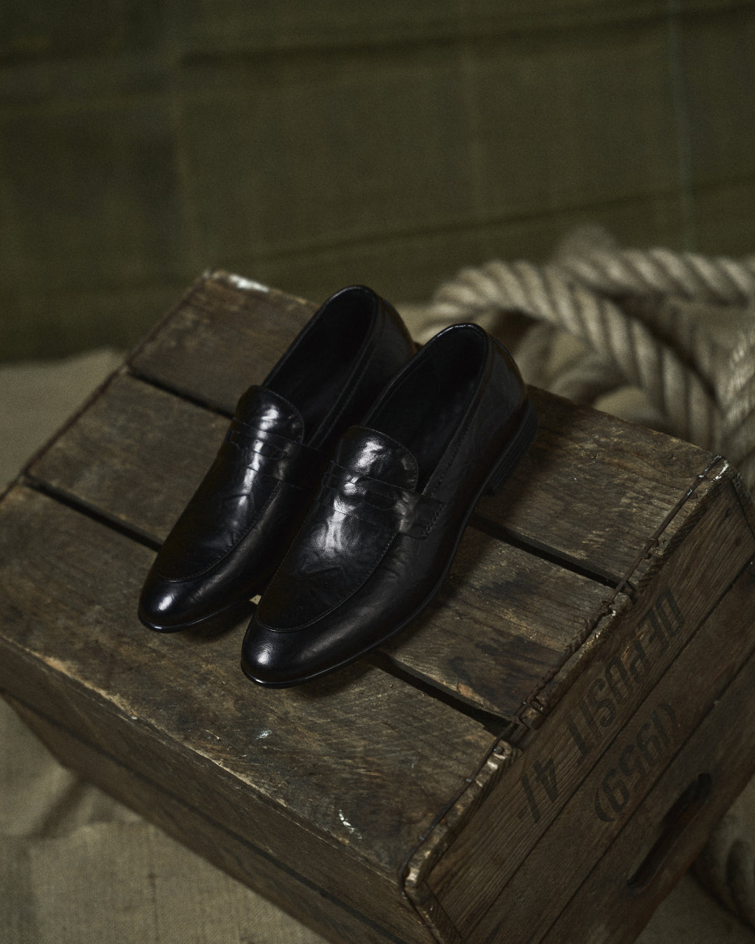 Men's comfortable slip-on dress loafers made from genuine leather, classic and professional.
