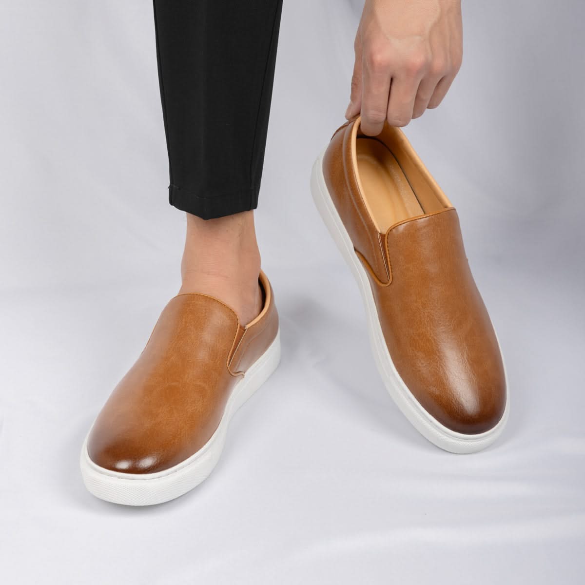 Essential men's classic slip-on loafers, versatile and comfortable footwear for both casual and formal events.