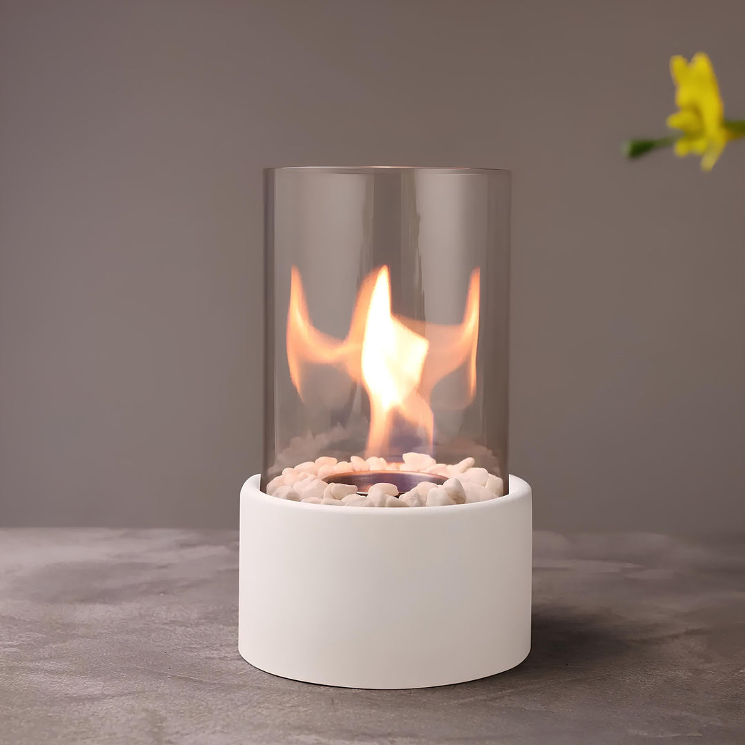 Stylish classic oil lamp, perfect for indoor lighting and adding a touch of vintage elegance to decor.