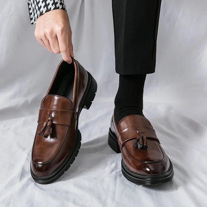 Versatile men's loafers, perfect slip-on shoes for formal events, office, or smart casual outings.
