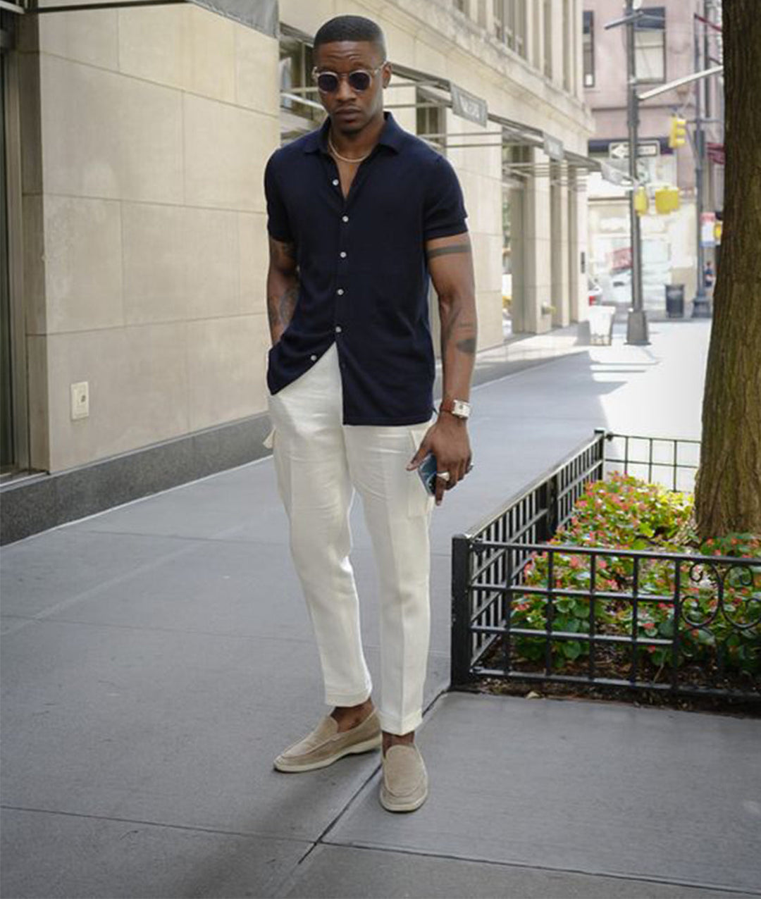 Versatile men's classic slip-on loafers, perfect for a stylish everyday look or a formal office outfit.