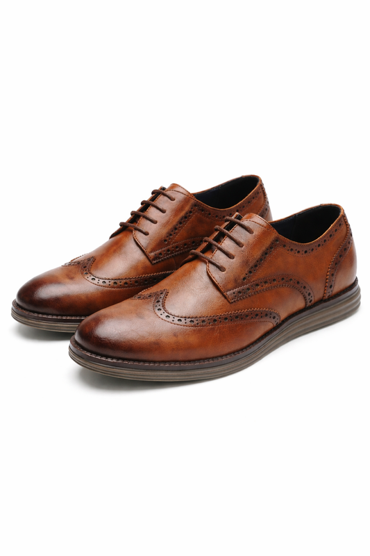 Classic men's brogue oxford dress shoes, perfect for formal business and office wear. Lace-up design.