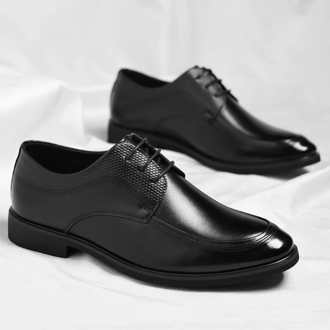 Cushioned men's formal shoes. Providing all-day comfort and style for office wear and business casual.