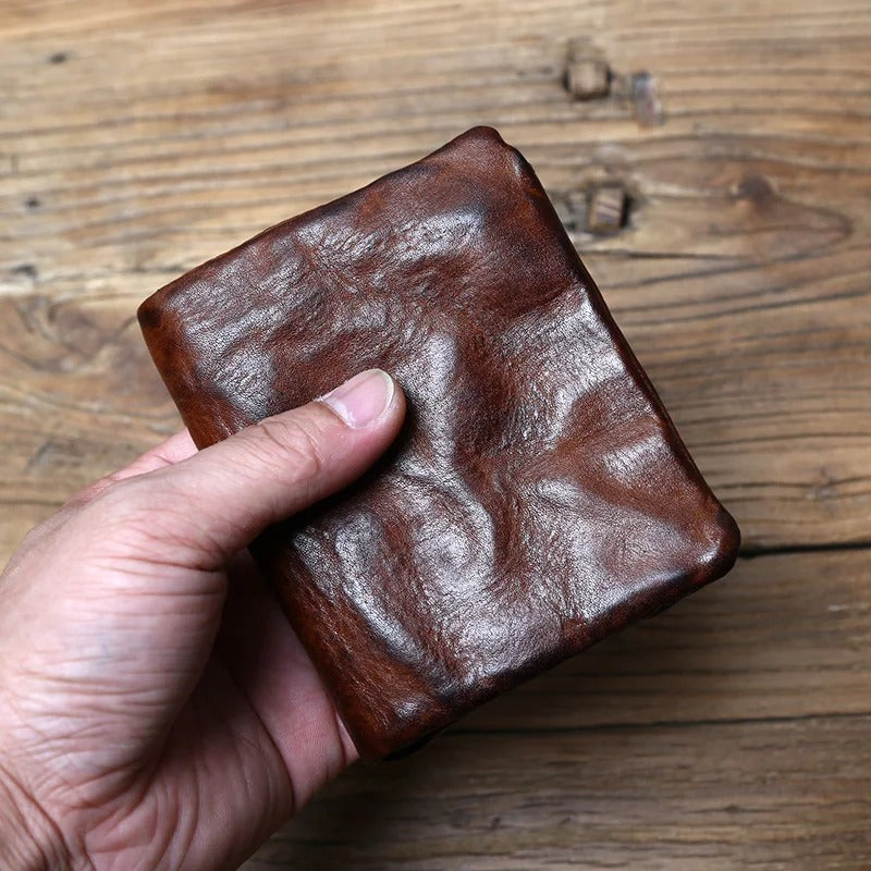 Everyday carry full-grain leather men's wallet, featuring a durable bifold design.